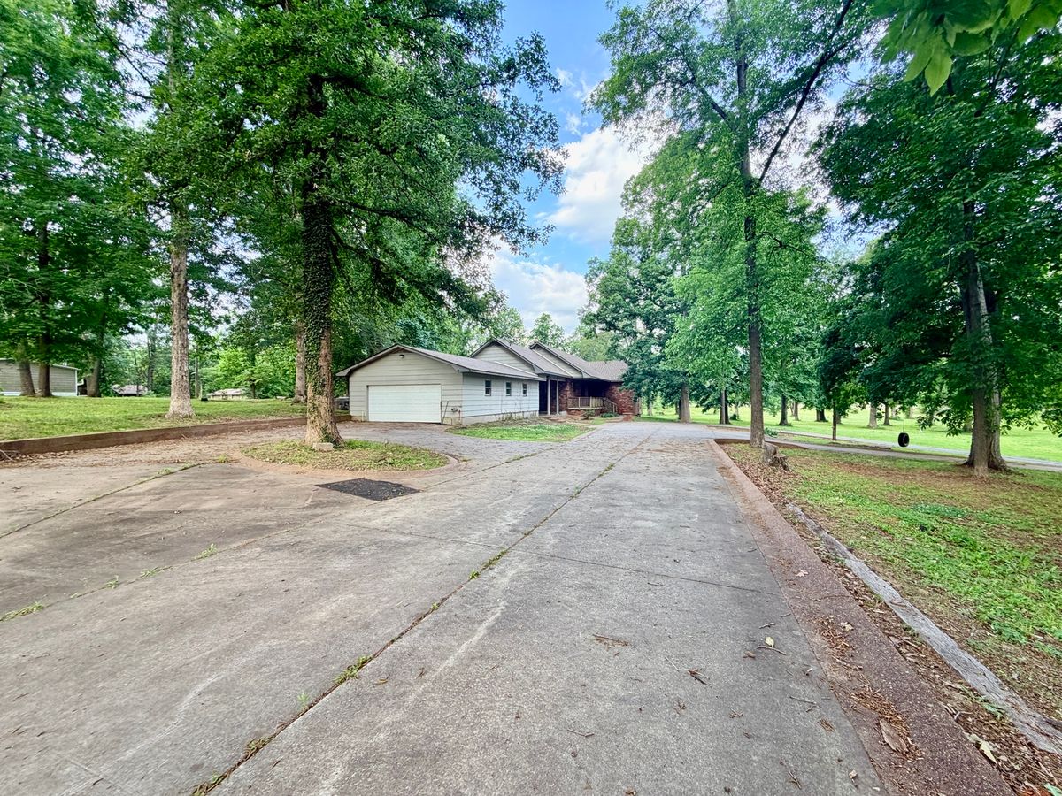 5996 S US 45 Highway, Metropolis, IL 62960