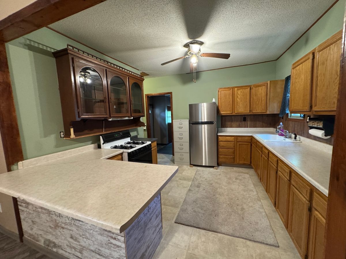 512 Highland Avenue, Dixon, IL 61021