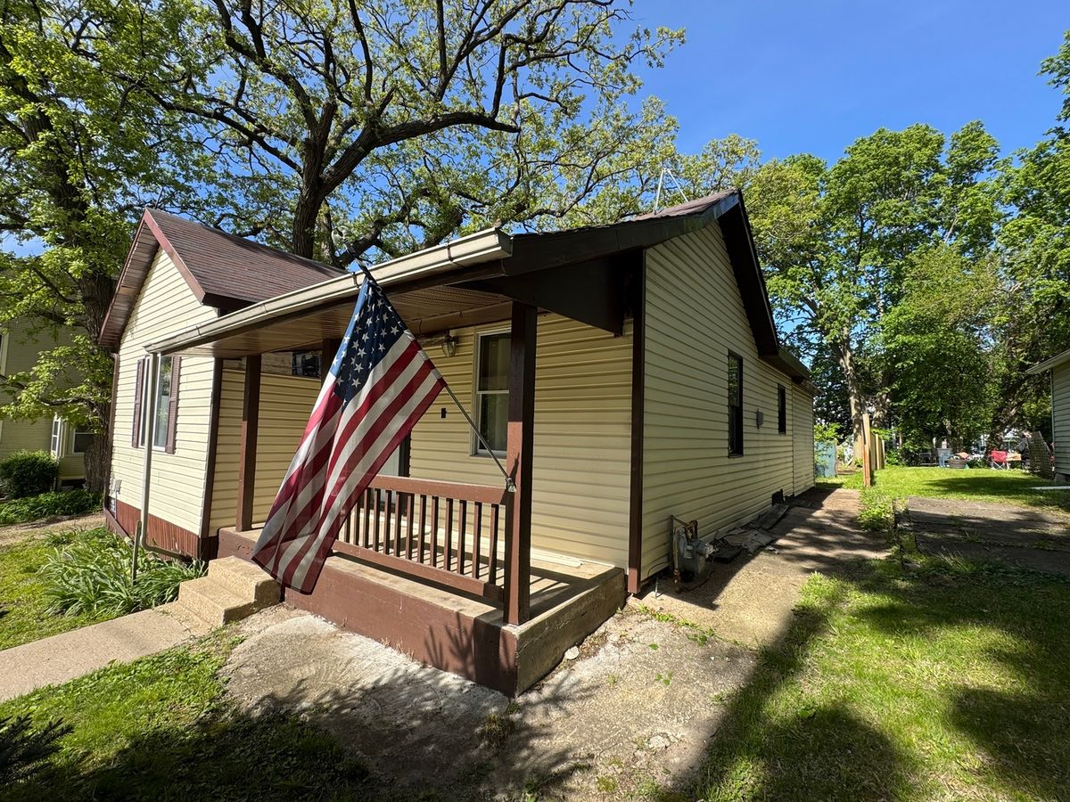 512 Highland Avenue, Dixon, IL 61021