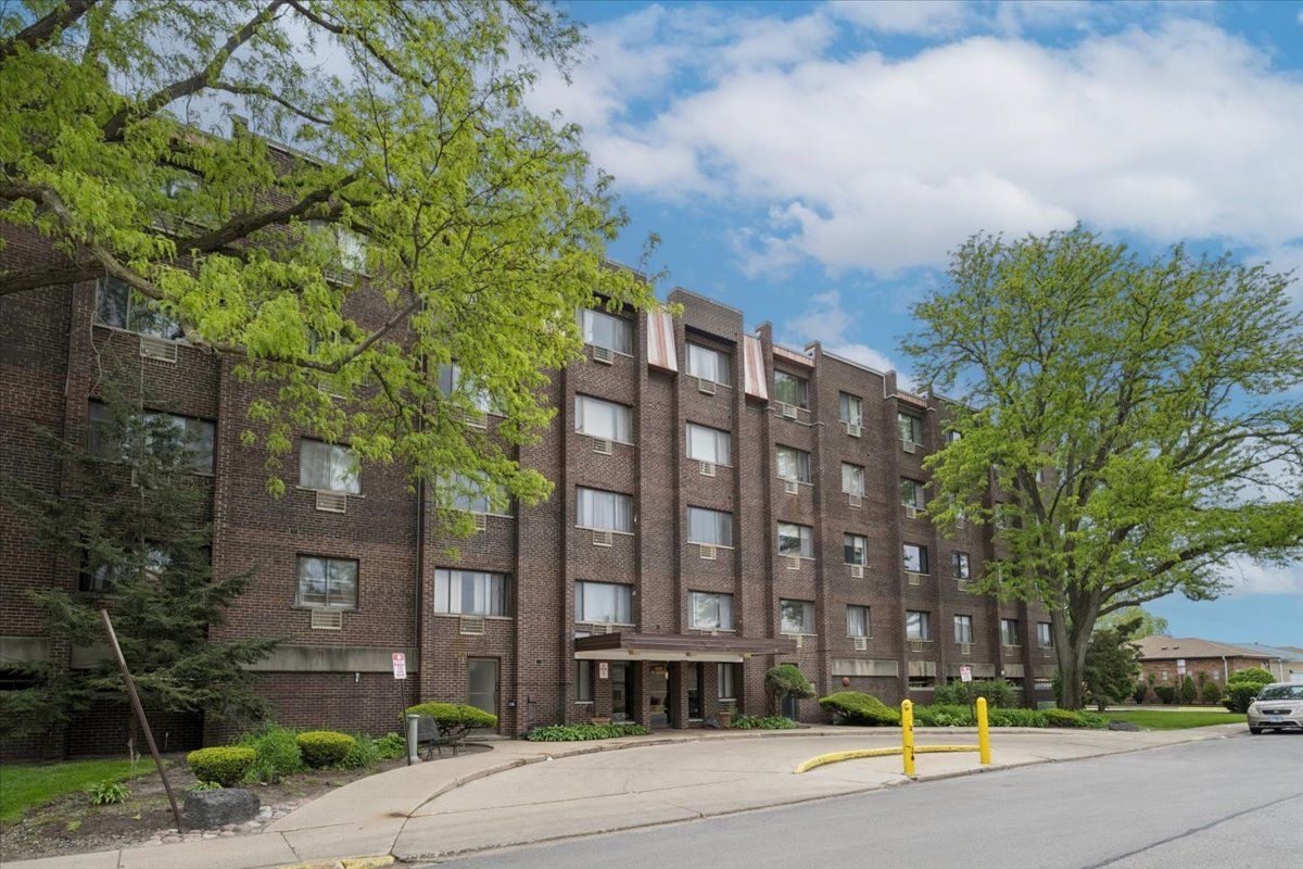 8455 Leland Avenue, Chicago, IL 60656