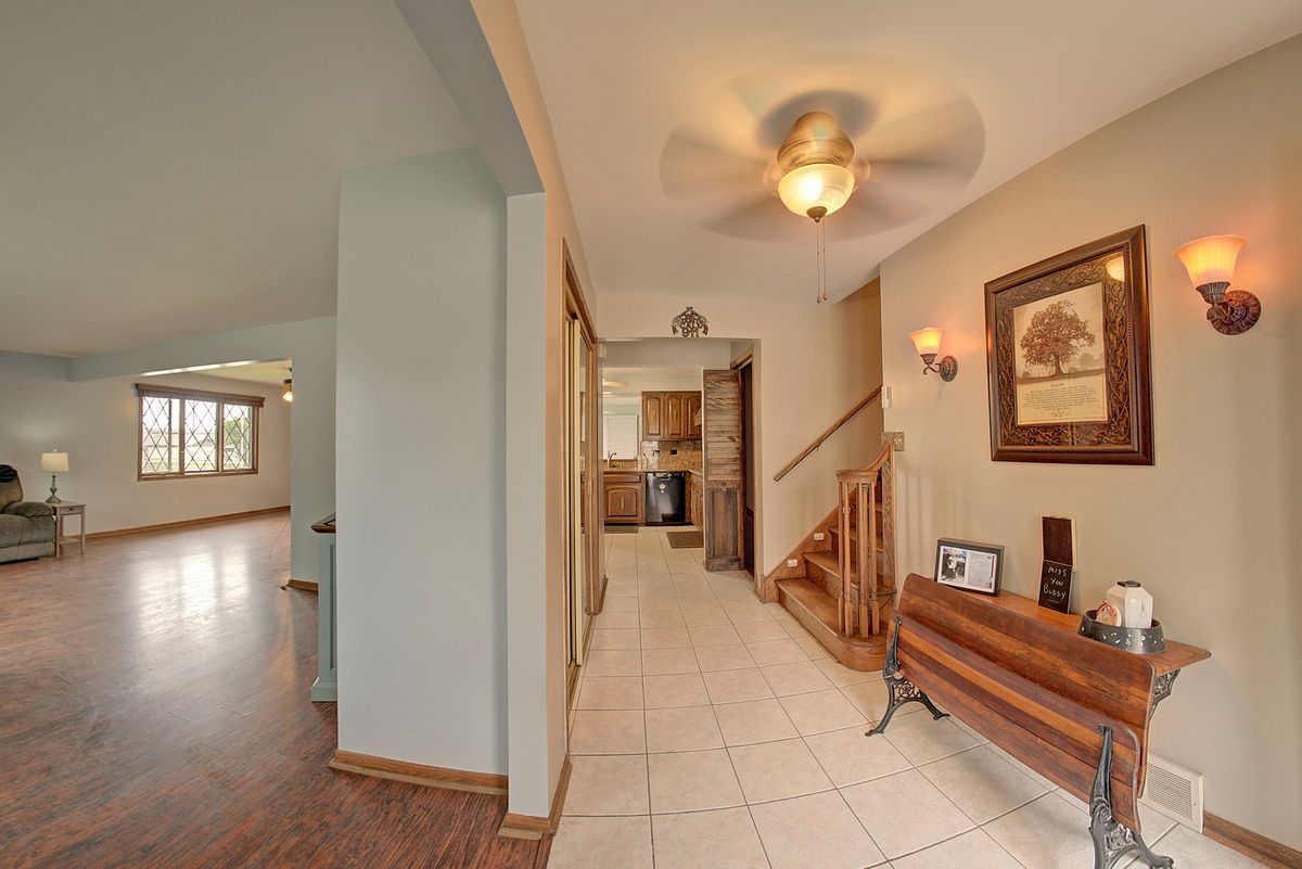 9300 Austin Avenue, Oak Lawn, IL 60453