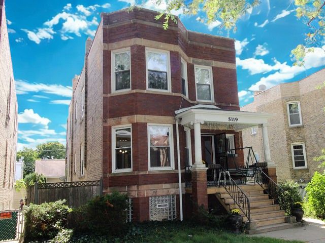 5119 W Pensacola Avenue #1 — Chicago, IL 60641