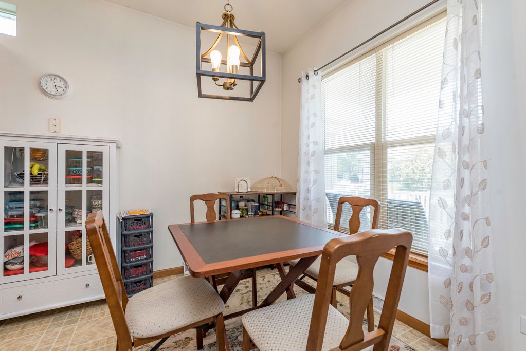 109 Hunter Court, Grayslake, IL 60030