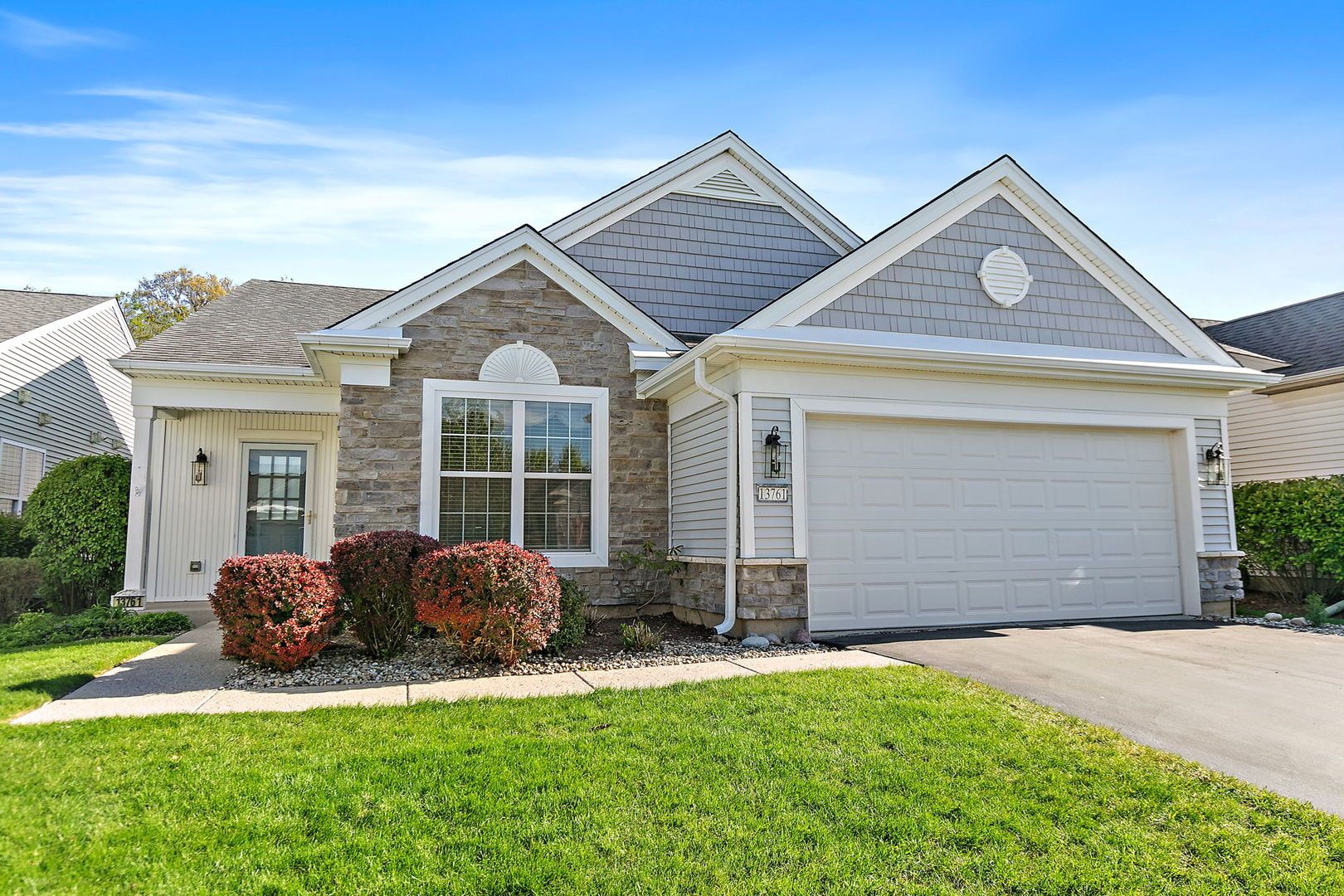 13761 Chestnut Lane — Huntley, IL 60142