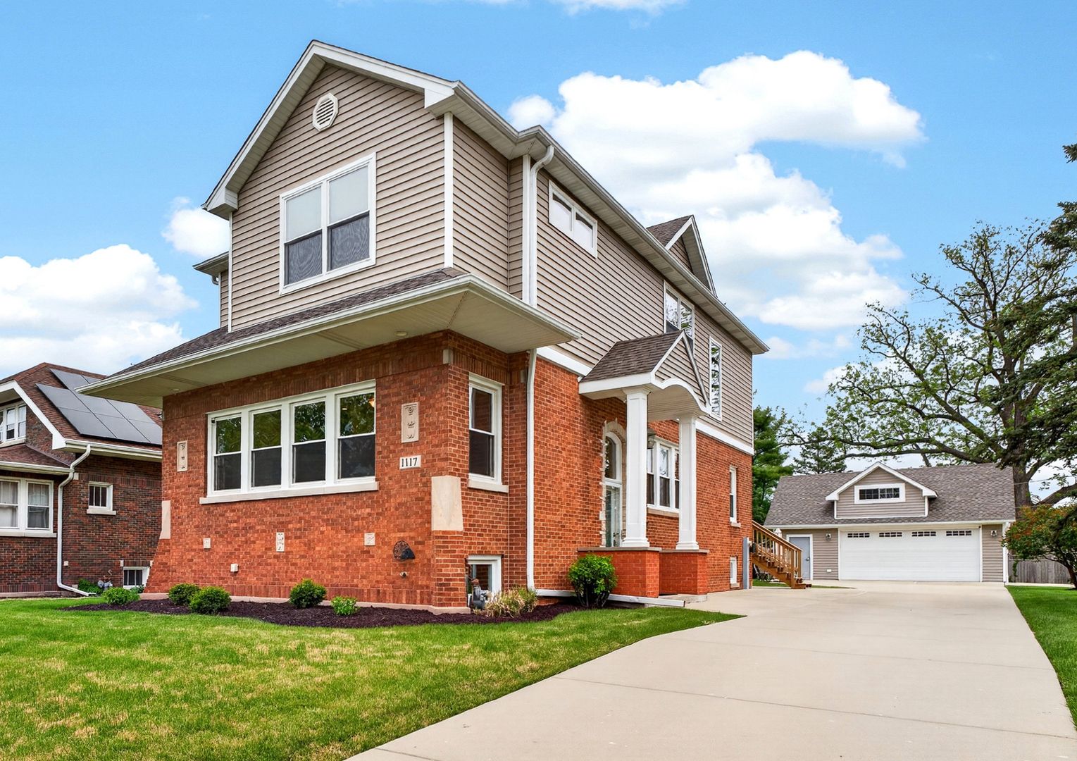 1117 Margret Street — Des Plaines, IL 60016