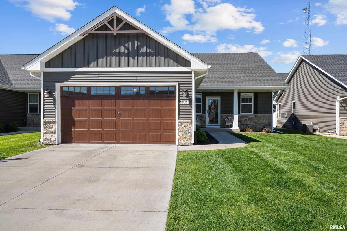 3098 Mary Leigh Drive, Bettendorf, IA 52722