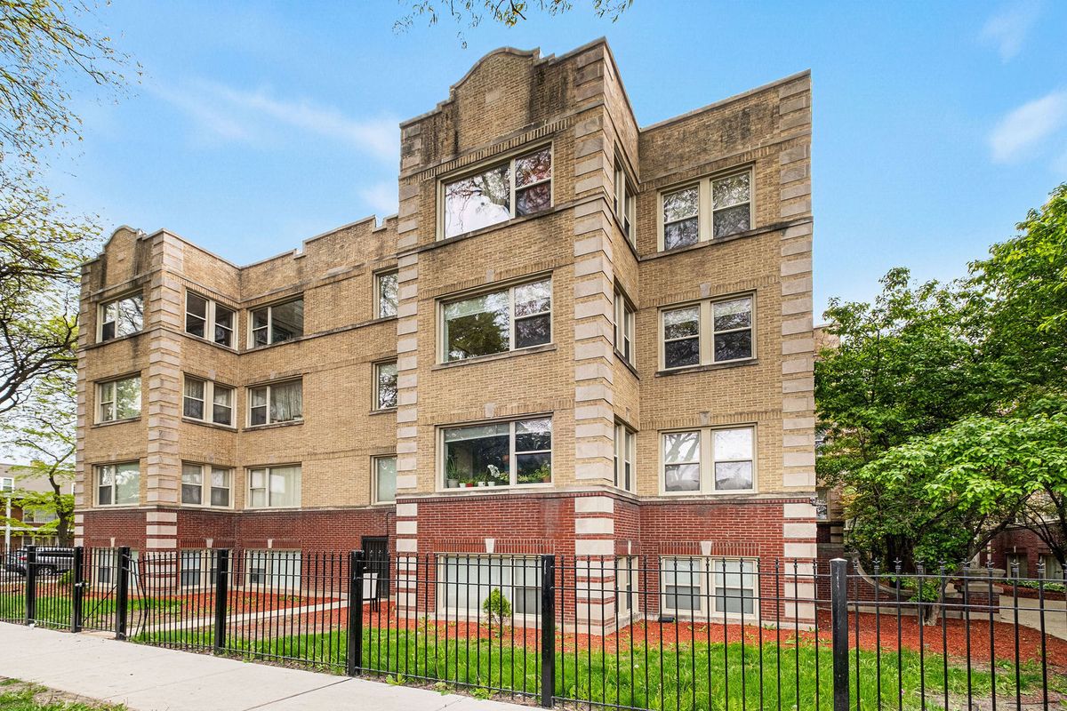 4859 Harding Avenue, Chicago, IL 60625