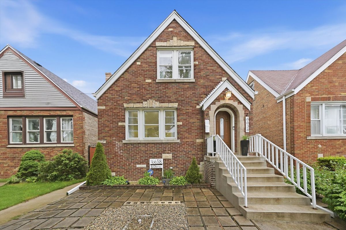 6638 Karlov Avenue, Chicago, IL 60629