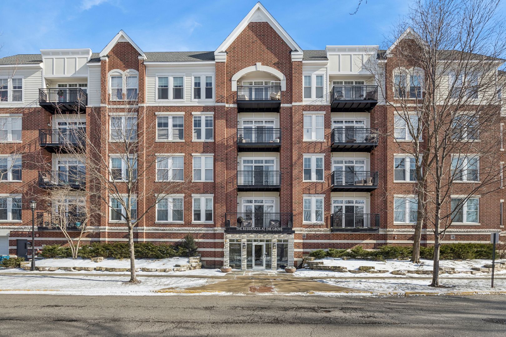 7753 Van Buren Street #211 — Forest Park, IL 60130