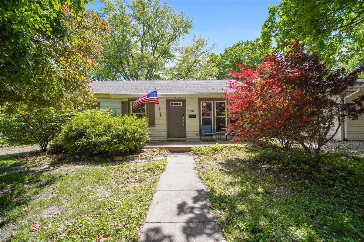 505 E Poplar Street — Normal, IL 61761