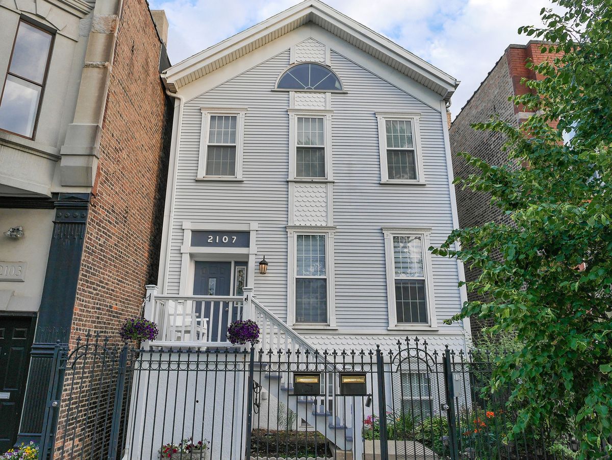 2107 Ohio Street, Chicago, IL 60612