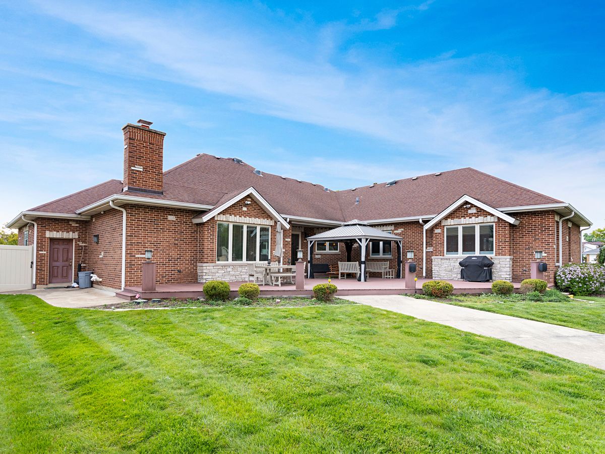 5605 S Kensington Avenue, Countryside, IL 60525