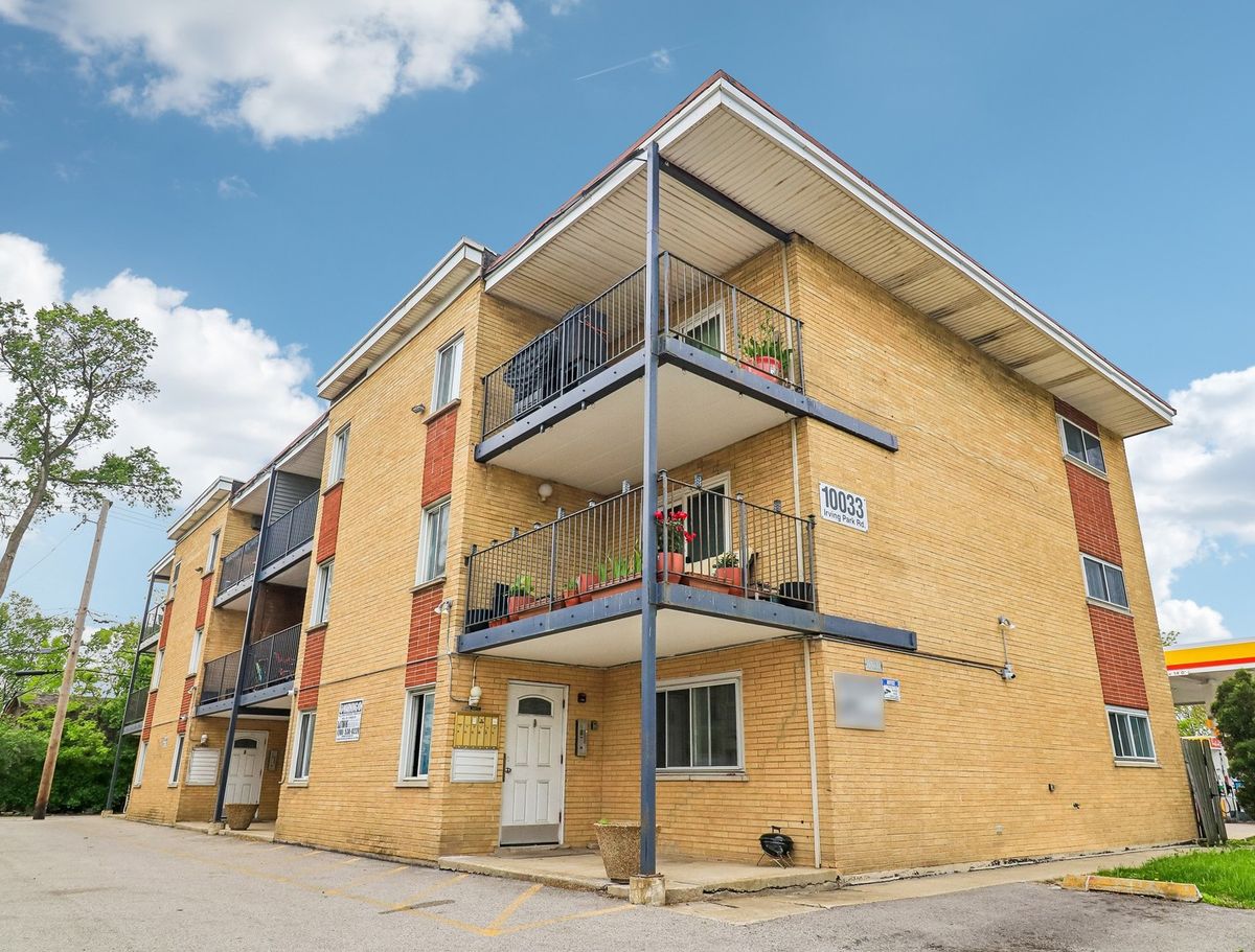 10033 Irving Park Road, Schiller Park, IL 60176