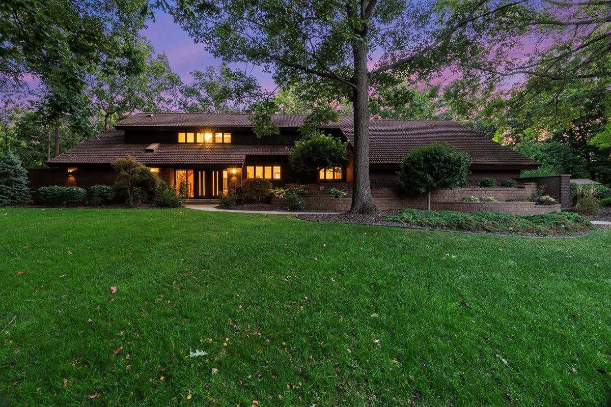 3540 Haweswood Court, Crete, IL 60417