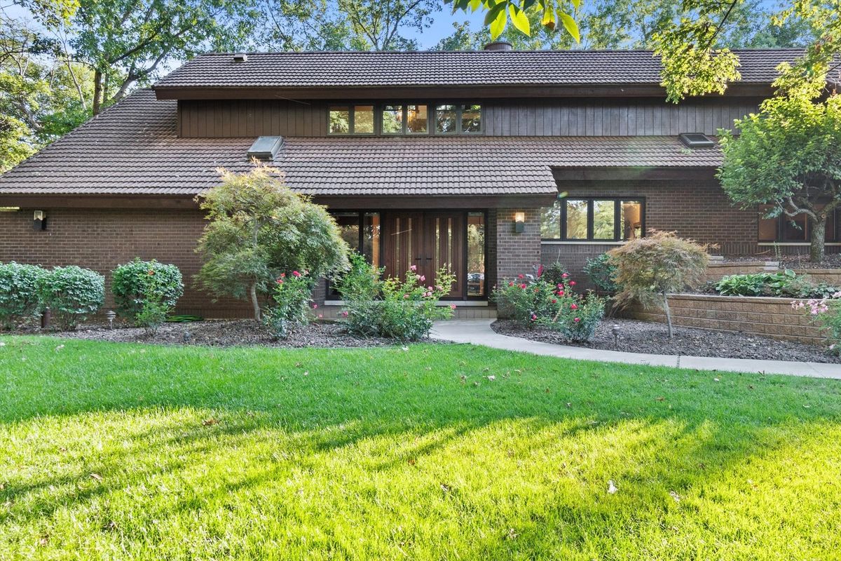 3540 Haweswood Court, Crete, IL 60417