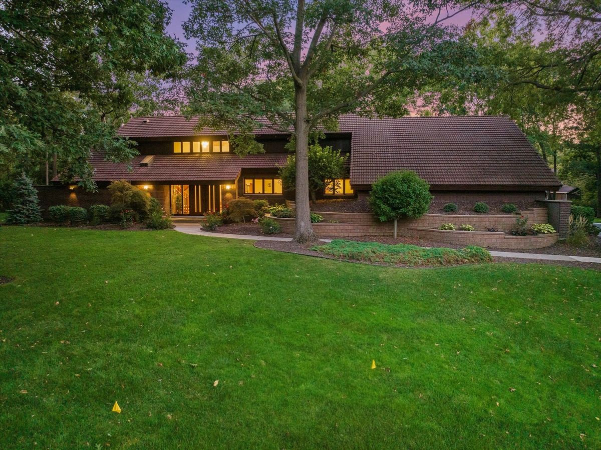 3540 Haweswood Court, Crete, IL 60417