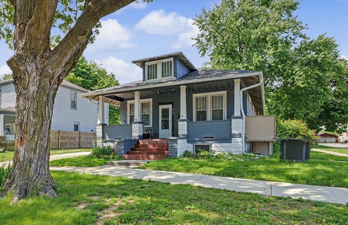212 Hill Street, Champaign, IL 61820