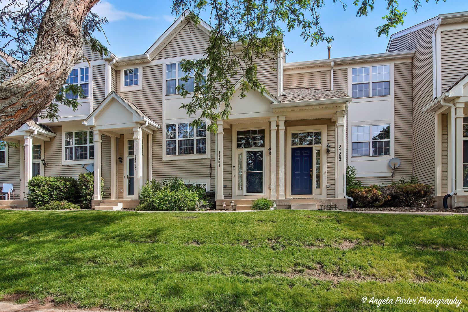 34384 N Aster Court — Round Lake Beach, IL 60073