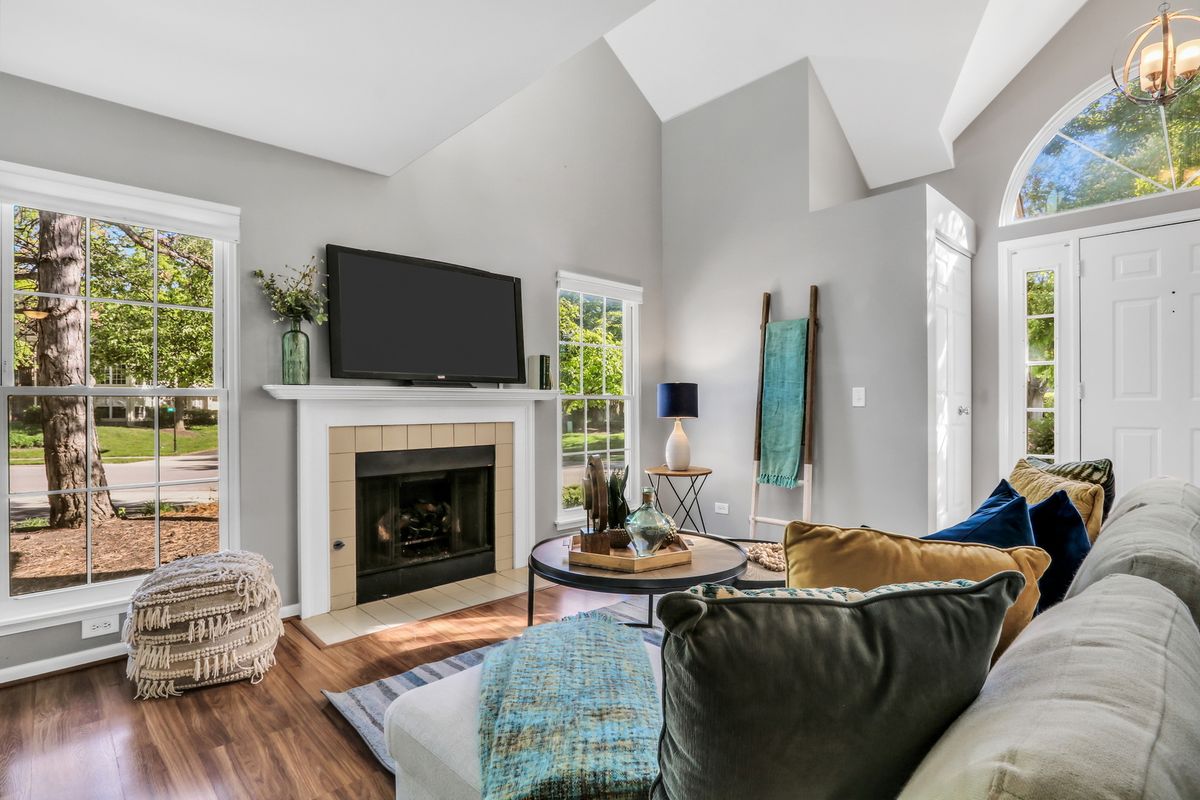 1282 Old Mill Lane #1282, Elk Grove Village, IL 60007