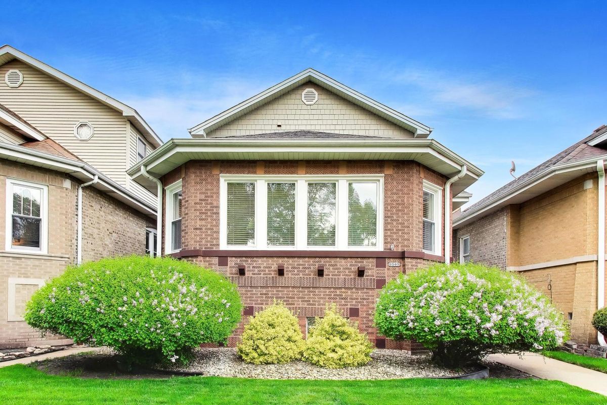 3505 NOTTINGHAM Avenue, Chicago, IL 60634