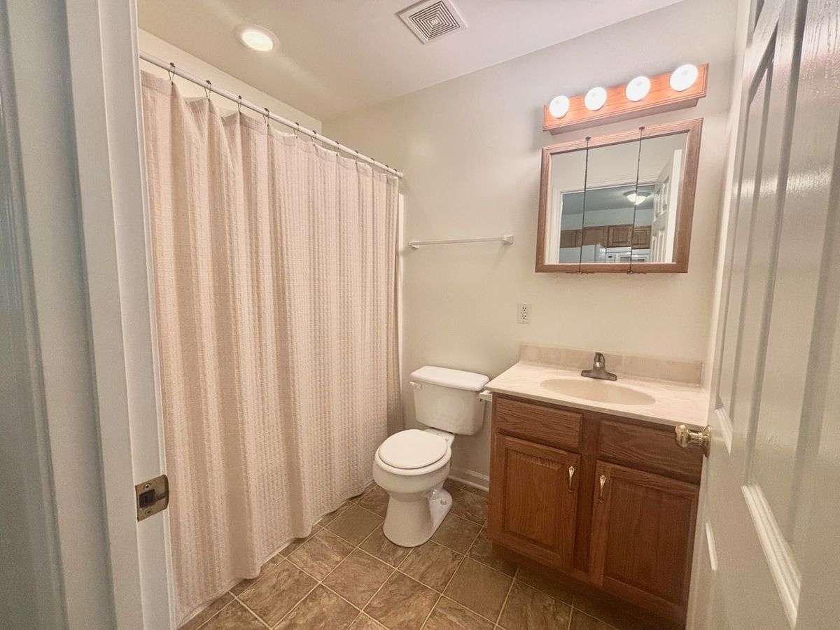 42 Butler Lane, Makanda, IL 62958