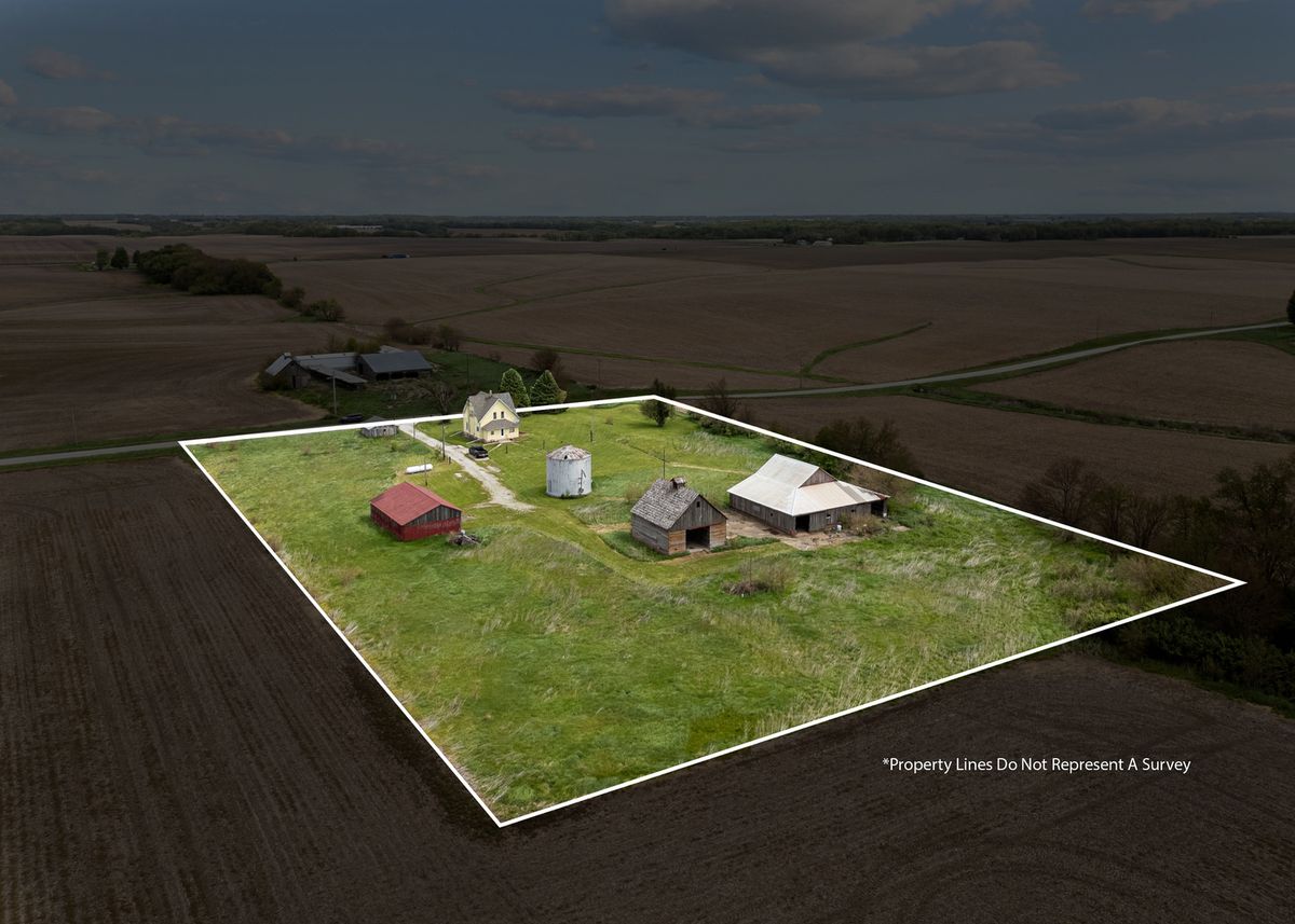 2357 50th Avenue, Aledo, IL 61231