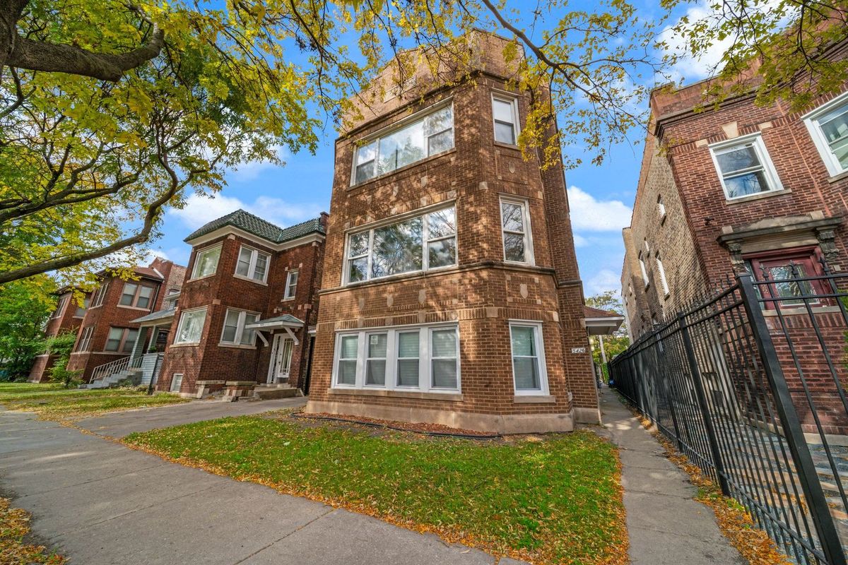 5426 Jackson Boulevard, Chicago, IL 60644