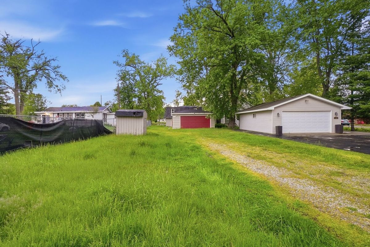 11839 E Gregg Boulevard, Momence, IL 60954