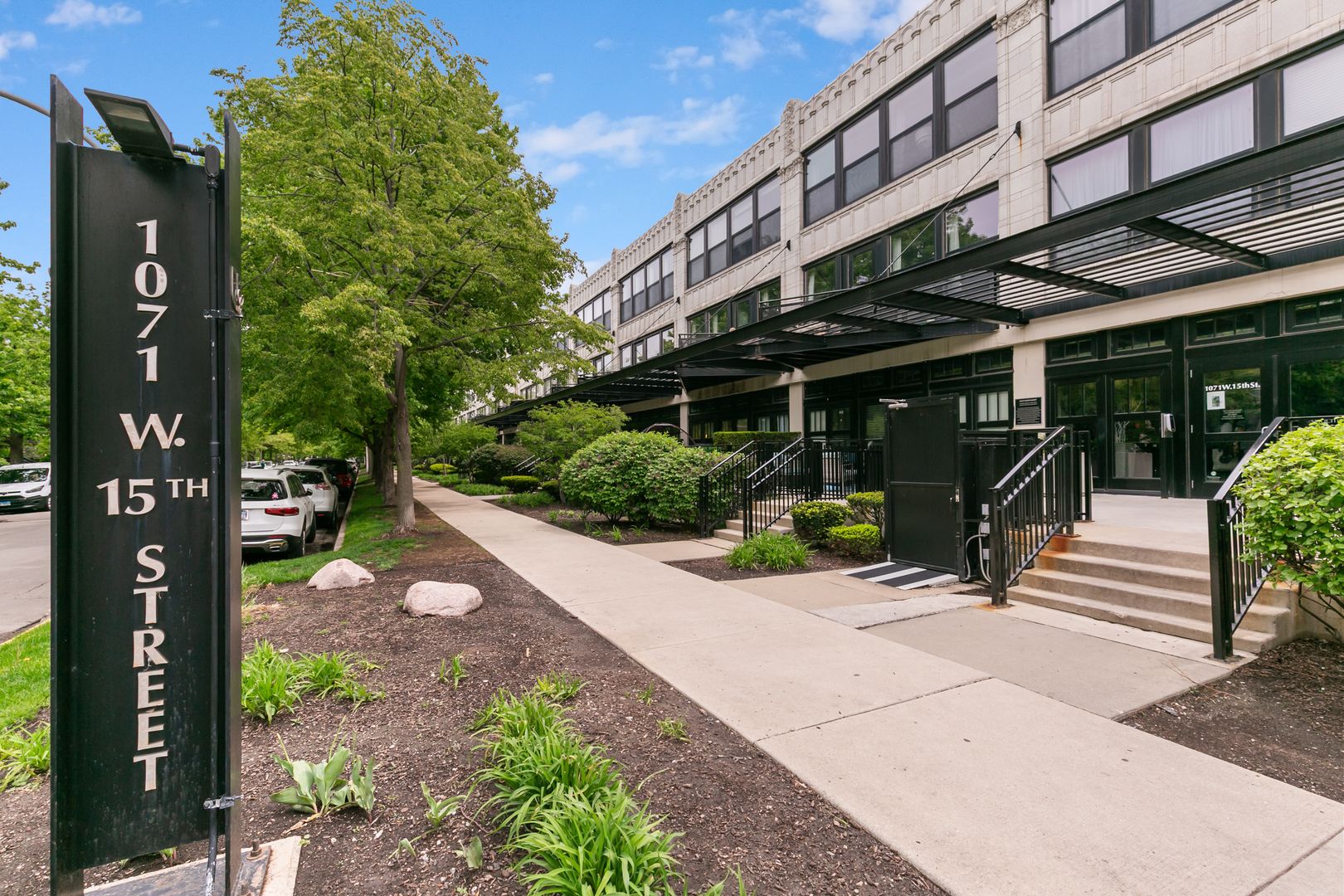 1071 W 15th Street #245 — Chicago, IL 60608