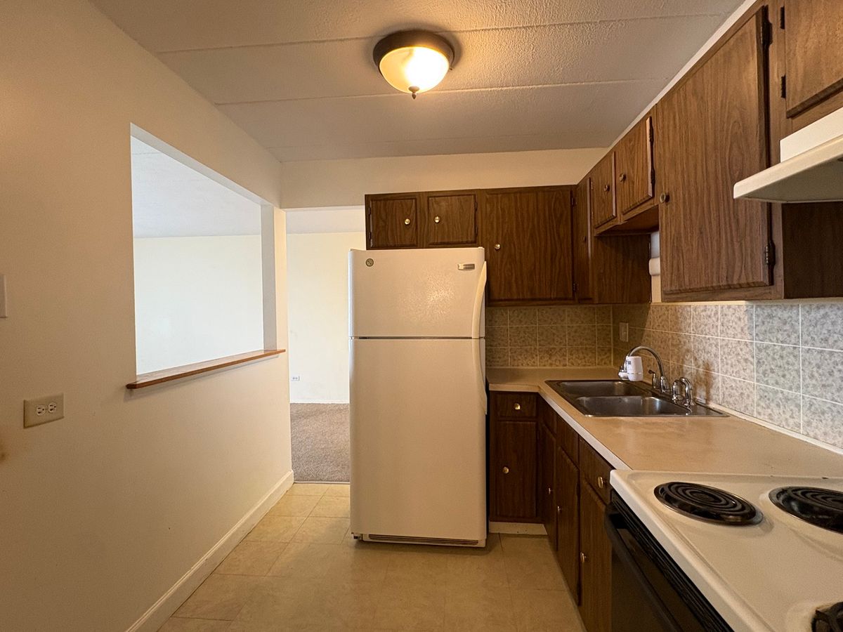 9074 W Terrace Drive #5C, Niles, IL 60714