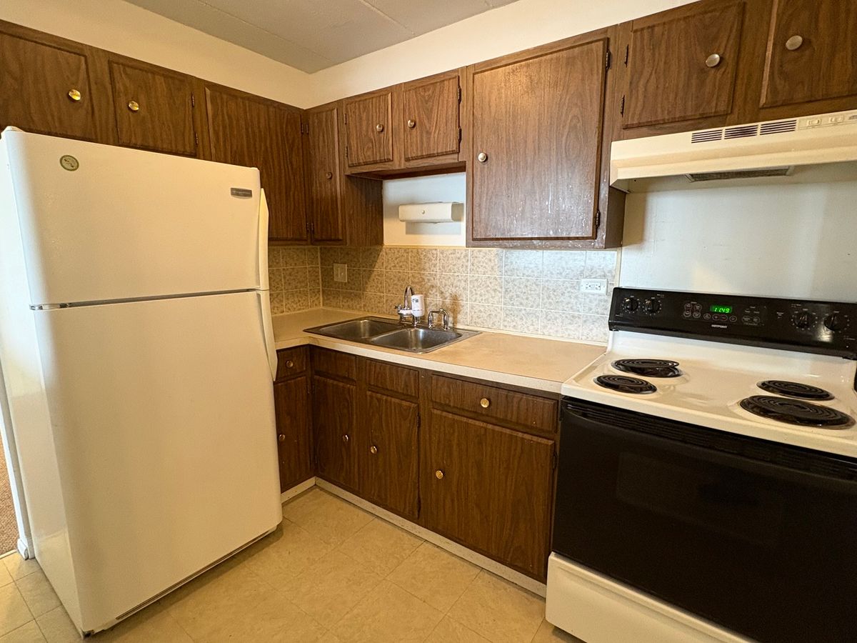 9074 W Terrace Drive #5C, Niles, IL 60714