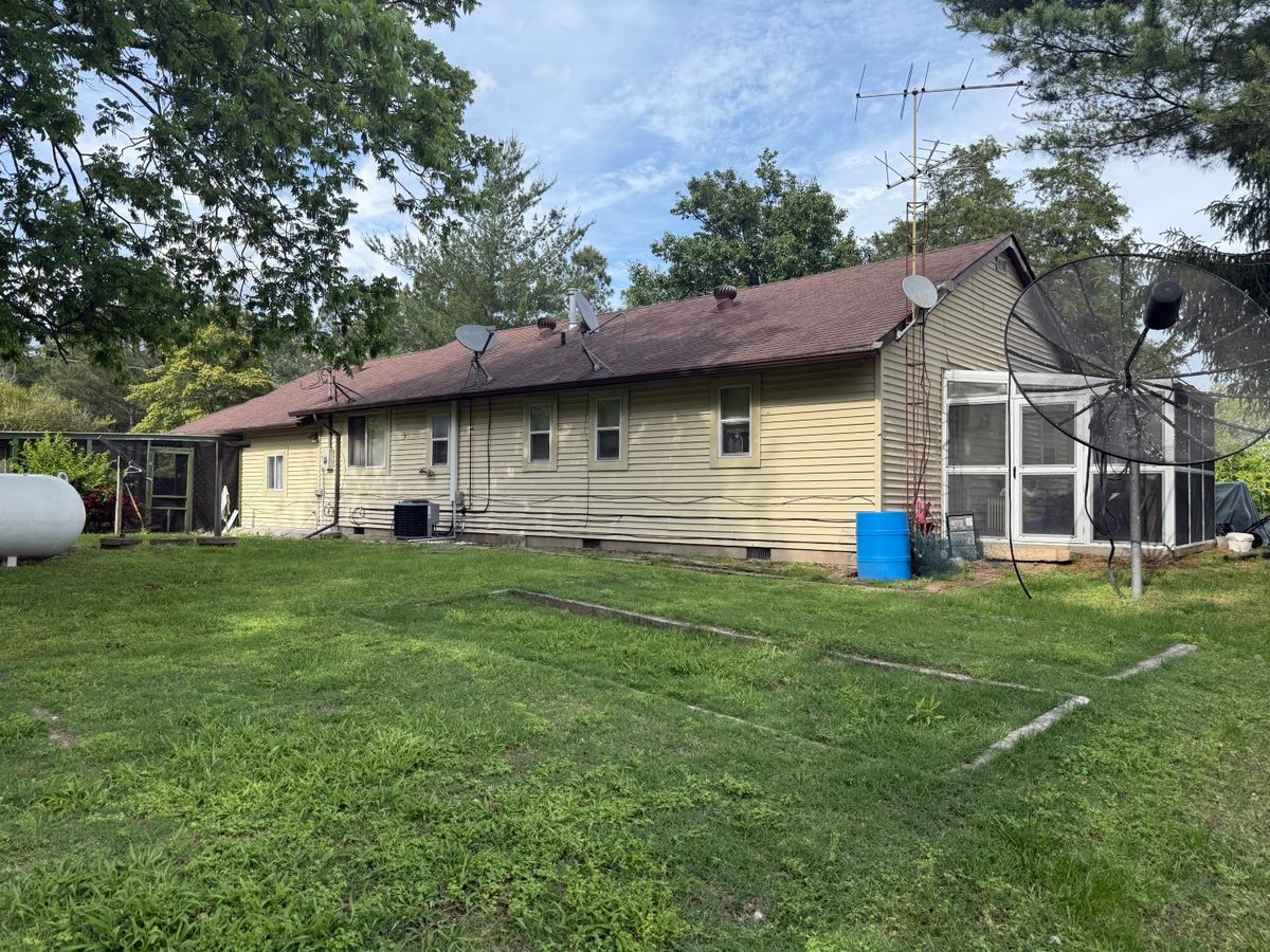 1388 Morning Glory Road, Carbondale, IL 62902