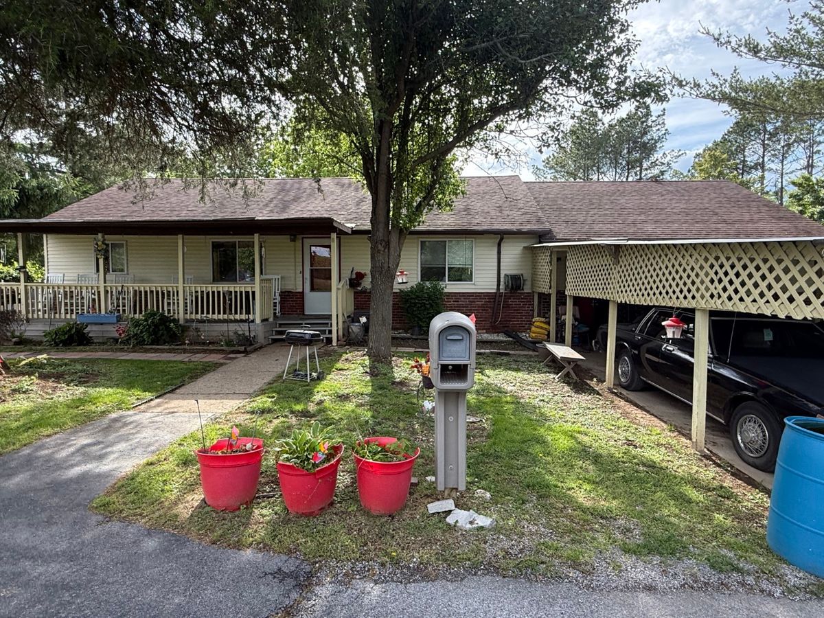 1388 Morning Glory Road, Carbondale, IL 62902