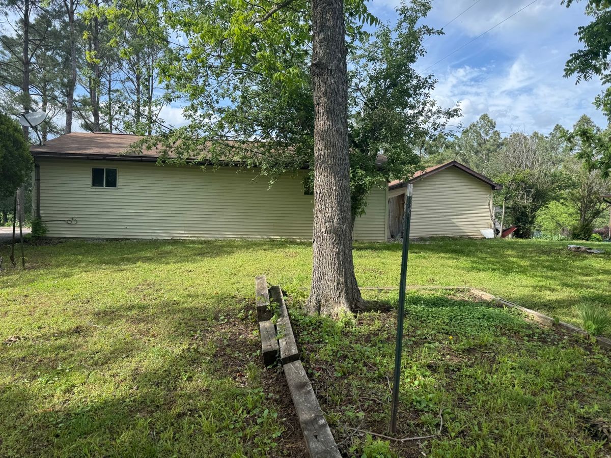 1388 Morning Glory Road, Carbondale, IL 62902