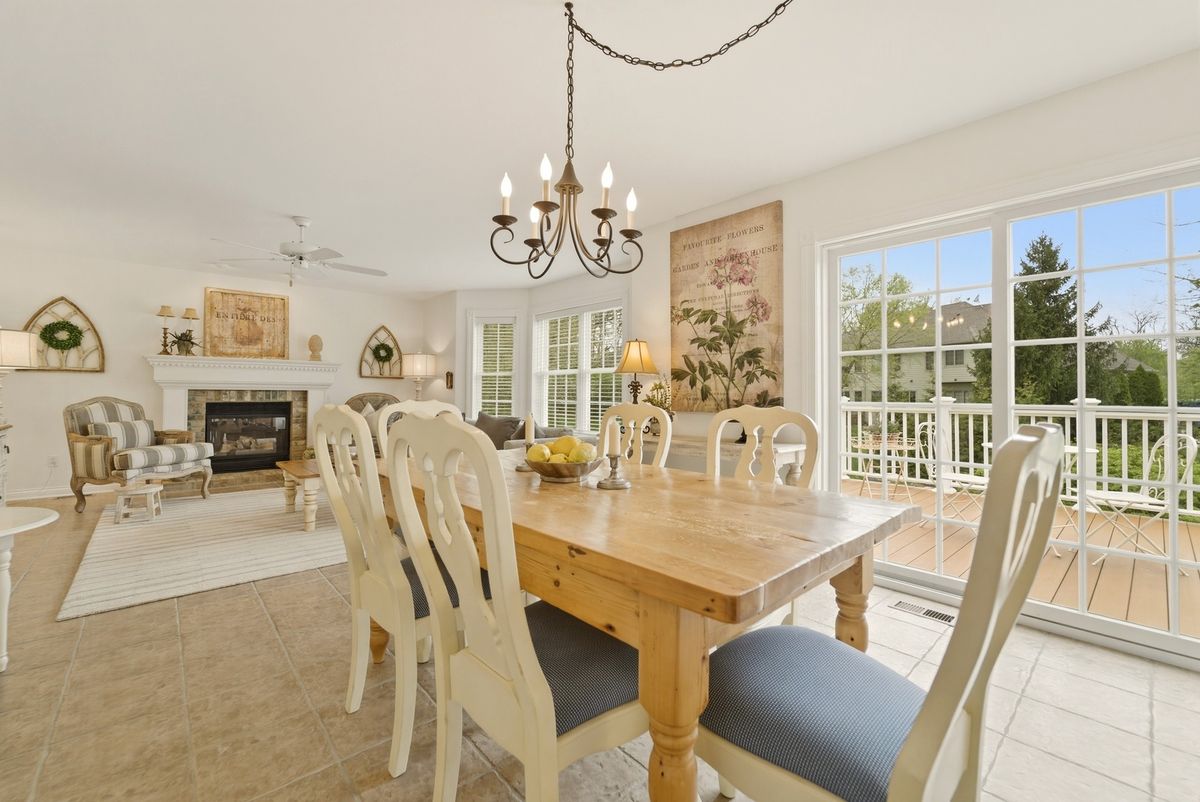 1205 Waterside Lane, Crown Point, IN 46307
