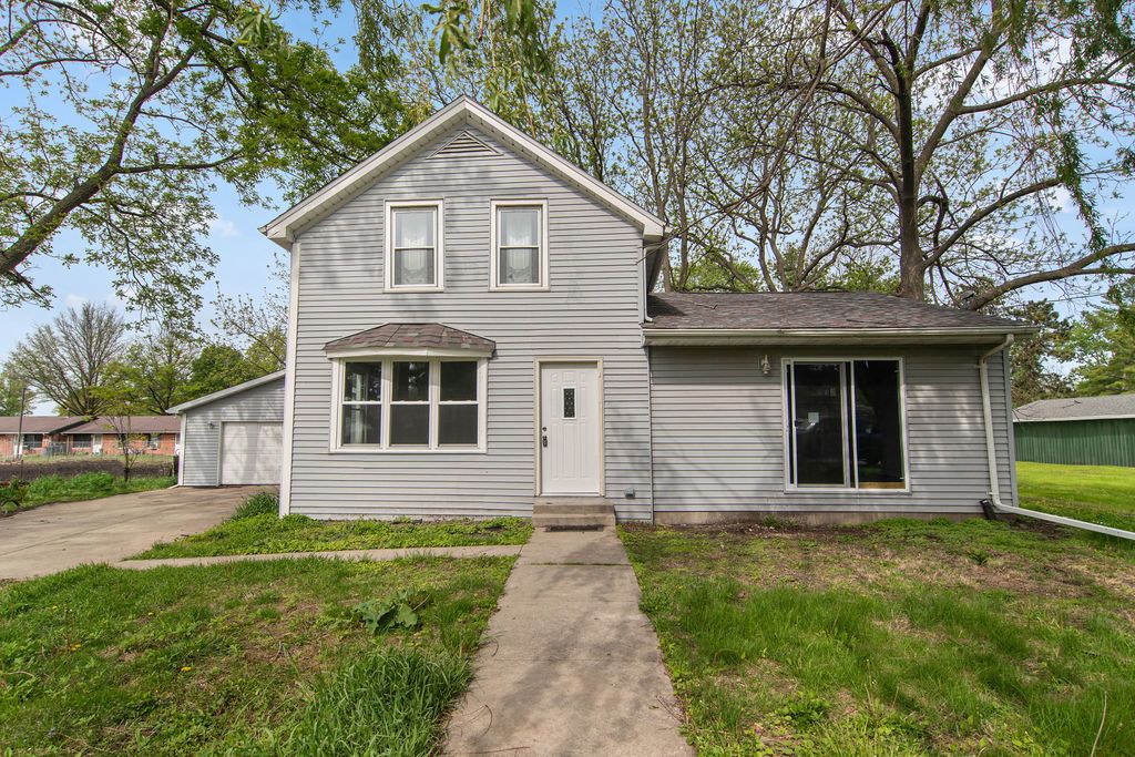 102 8th Avenue — Mendota, IL 61342