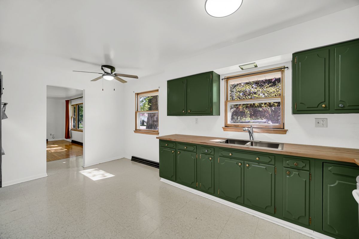 37606 N Geraghty Avenue, Beach Park, IL 60087