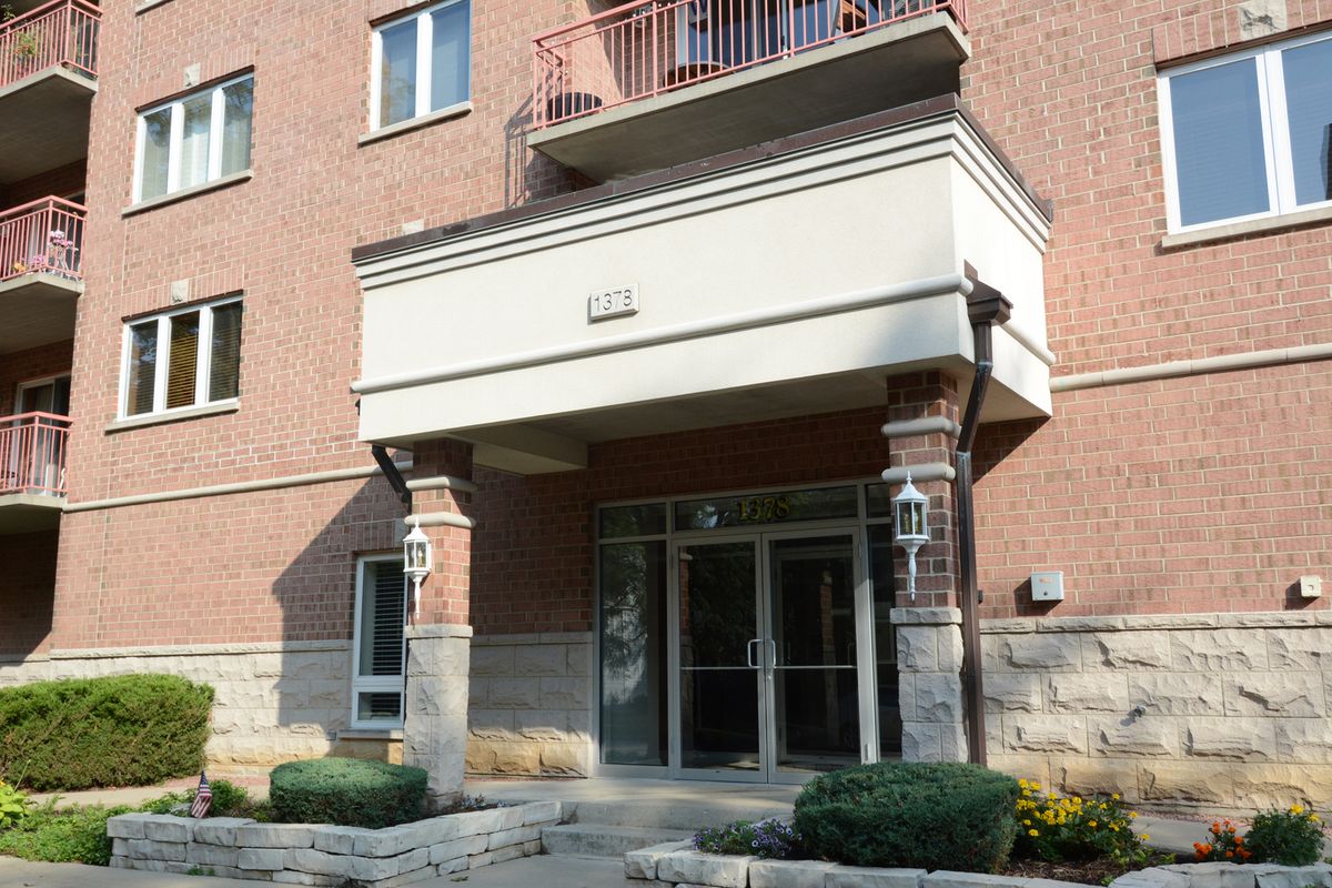 1378 Perry Street, Des Plaines, IL 60016