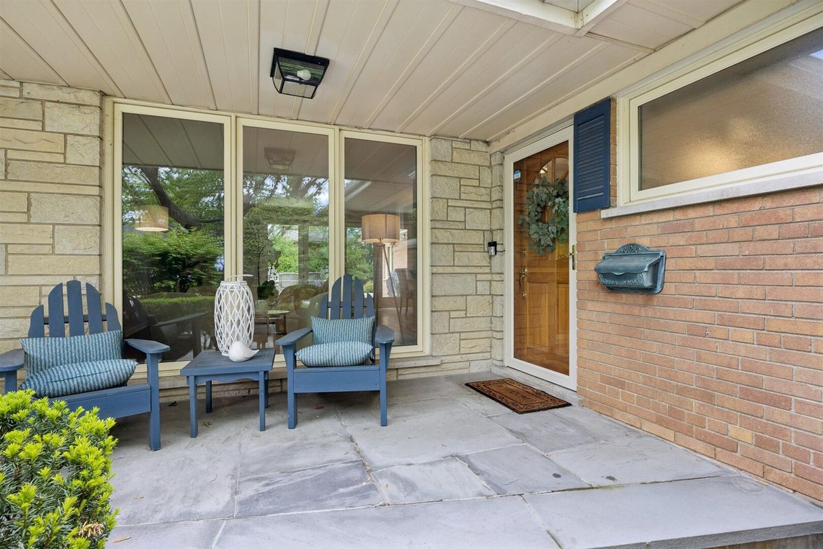 5313 Caroline Avenue, Western Springs, IL 60558