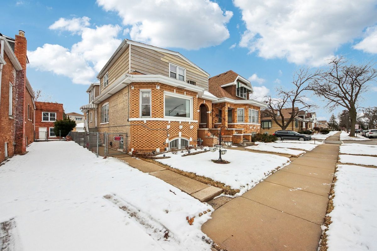 2842 N 74th Court, Elmwood Park, IL 60707