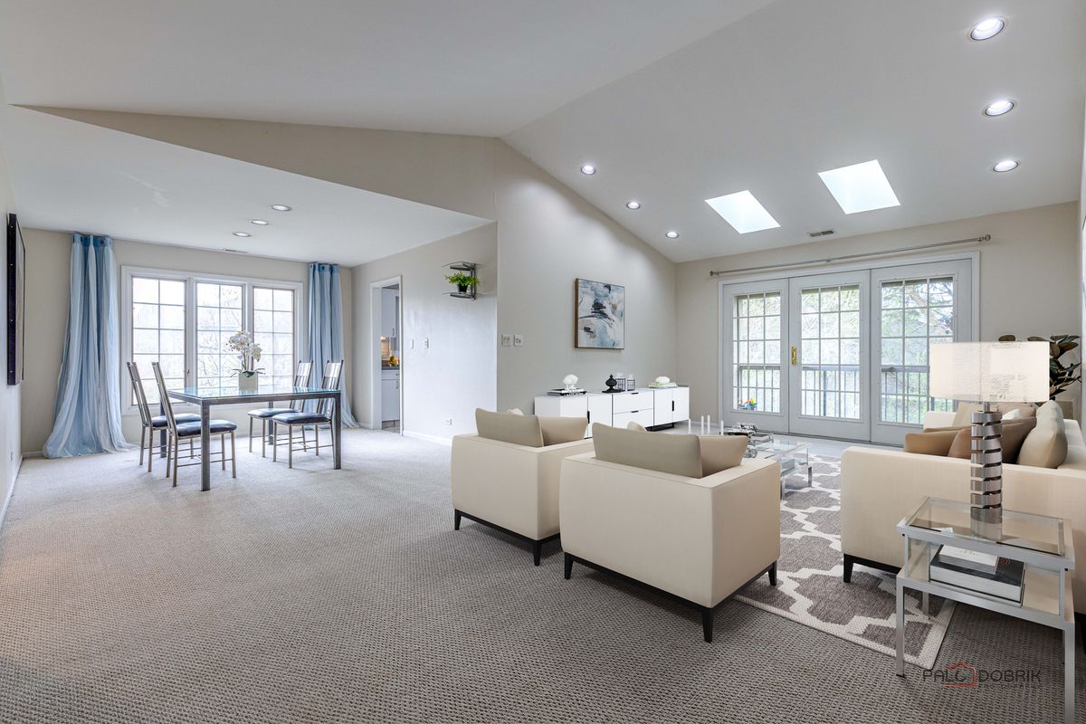 930 Ivy Lane #D, Deerfield, IL 60015