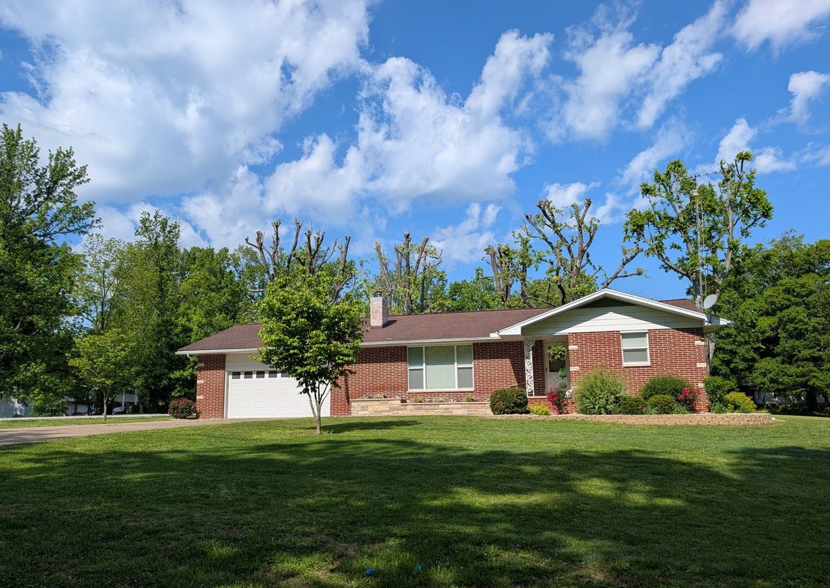 1369 Wood Road, Murphysboro, IL 62966