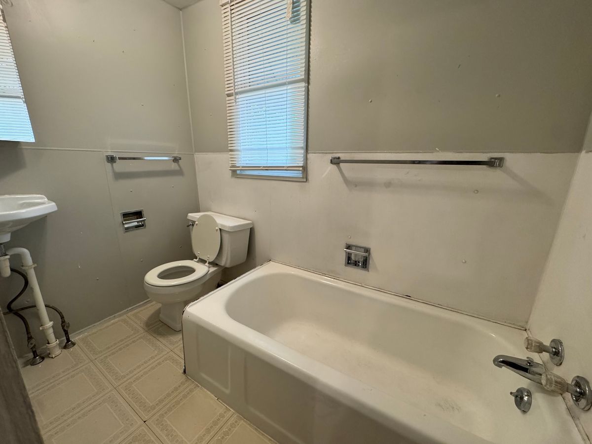 623 N 14th Street, Murphysboro, IL 62966
