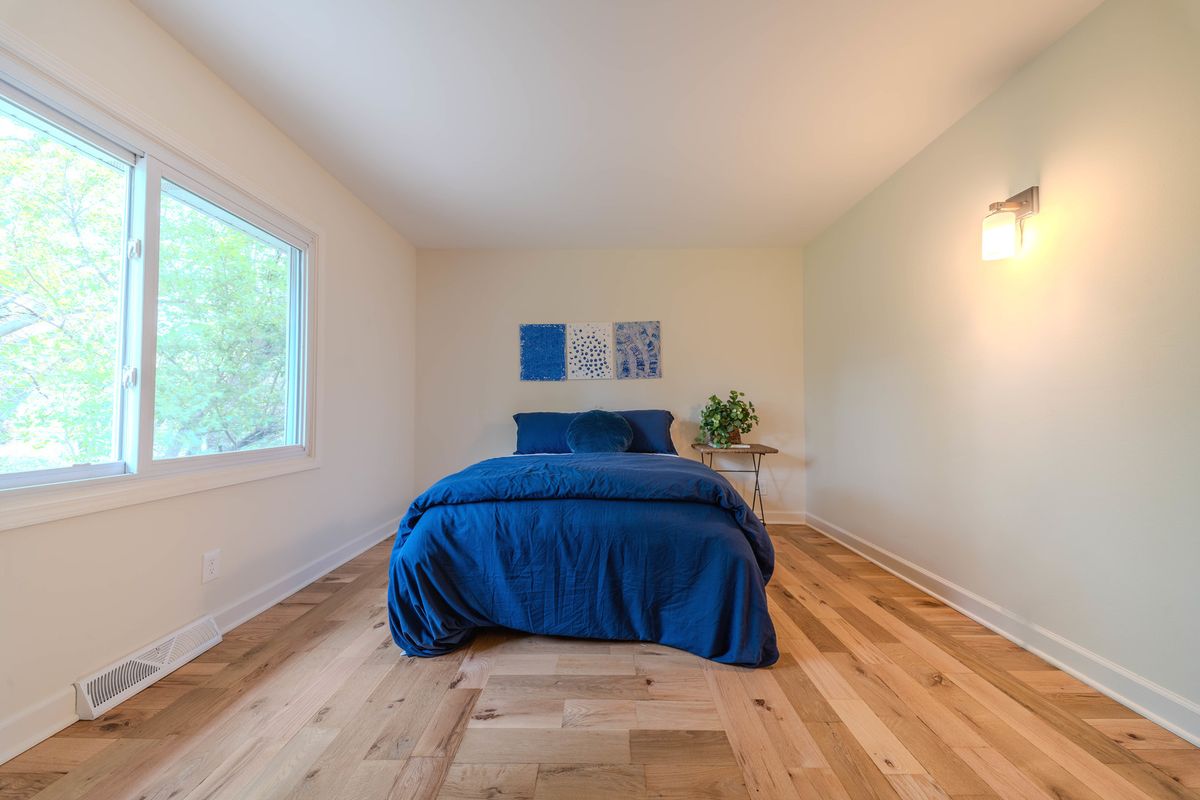 10 Cumberland Court, Cary, IL 60013
