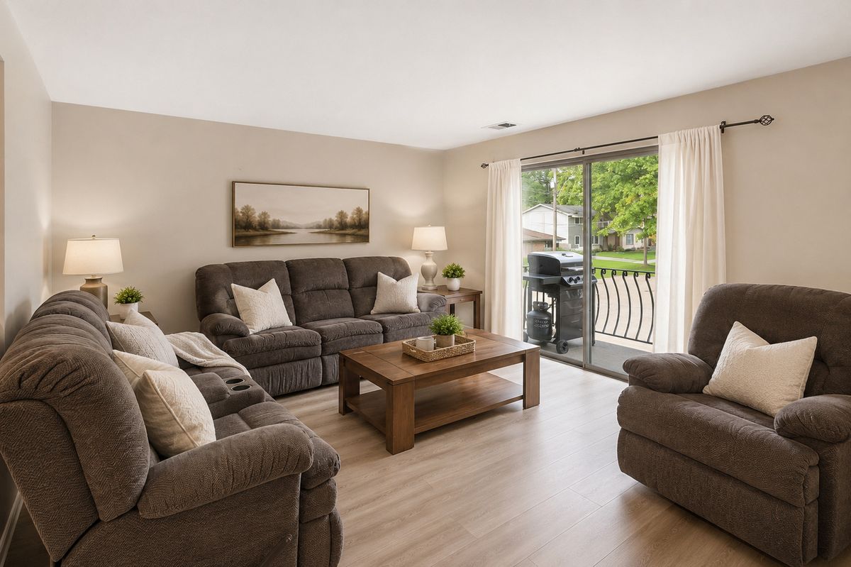 14457 Lamon Avenue #2S, Midlothian, IL 60445