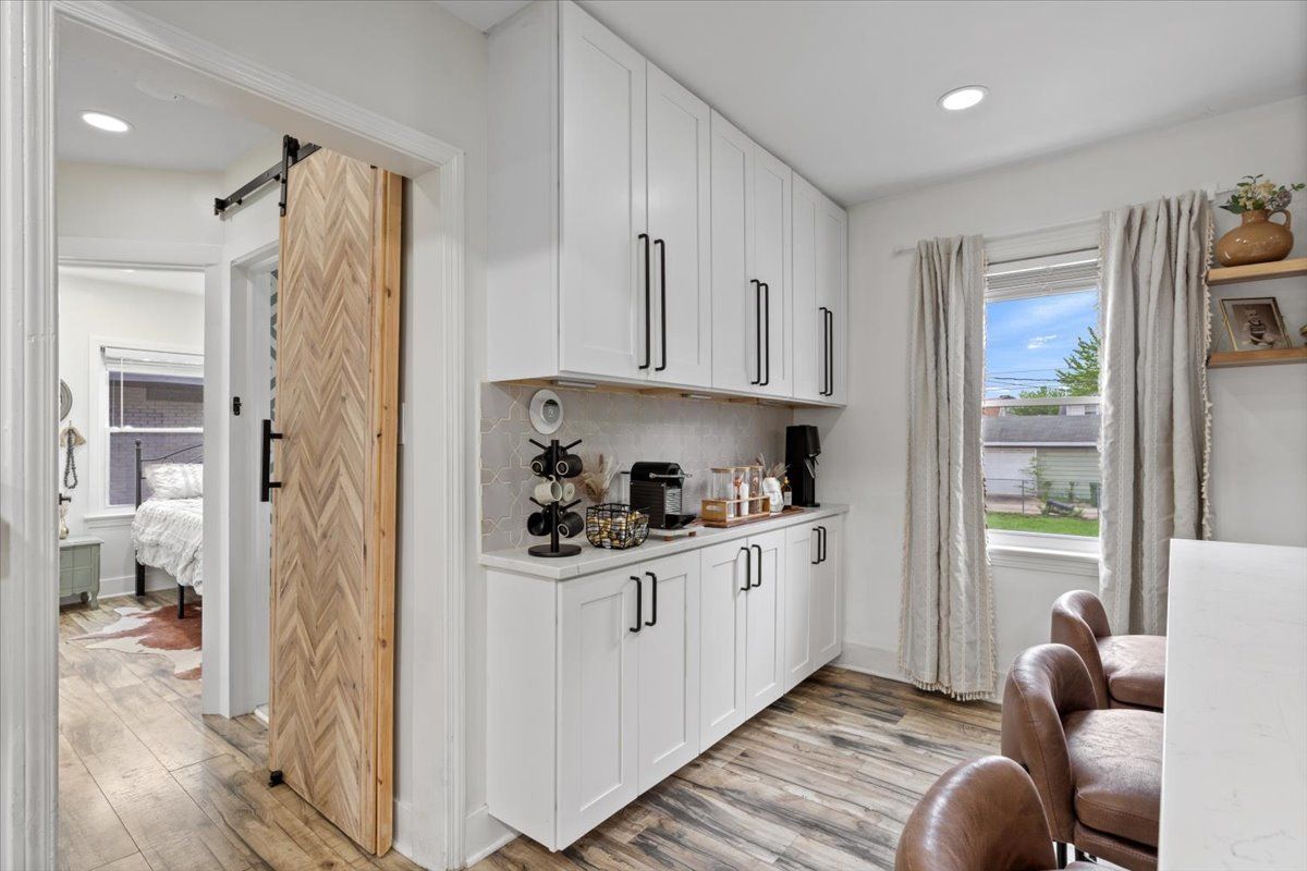 9125 S 54th Avenue, Oak Lawn, IL 60453