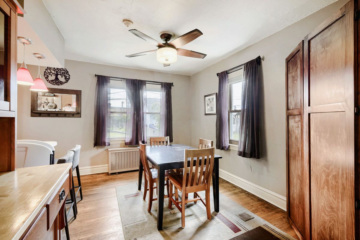 15 W Ann Street, Lombard, IL 60148