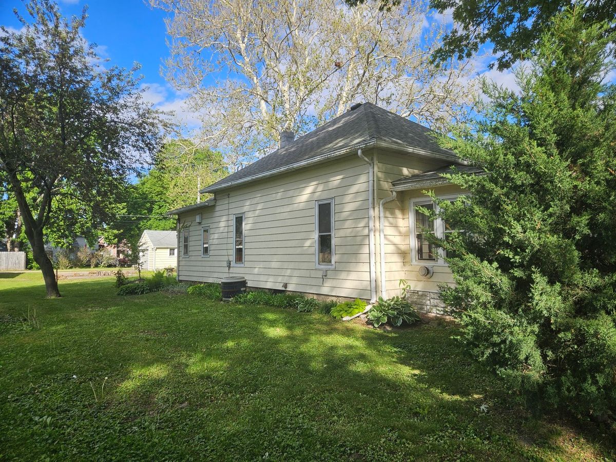 407 4th Avenue, Rock Falls, IL 61071
