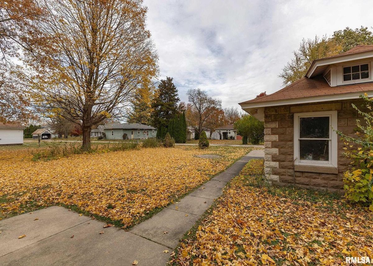 307 E COURT Street, Cambridge, IL 61238