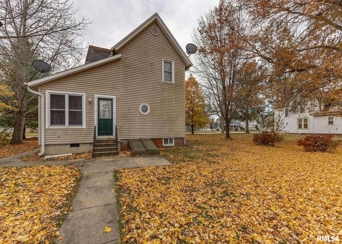 307 E COURT Street, Cambridge, IL 61238